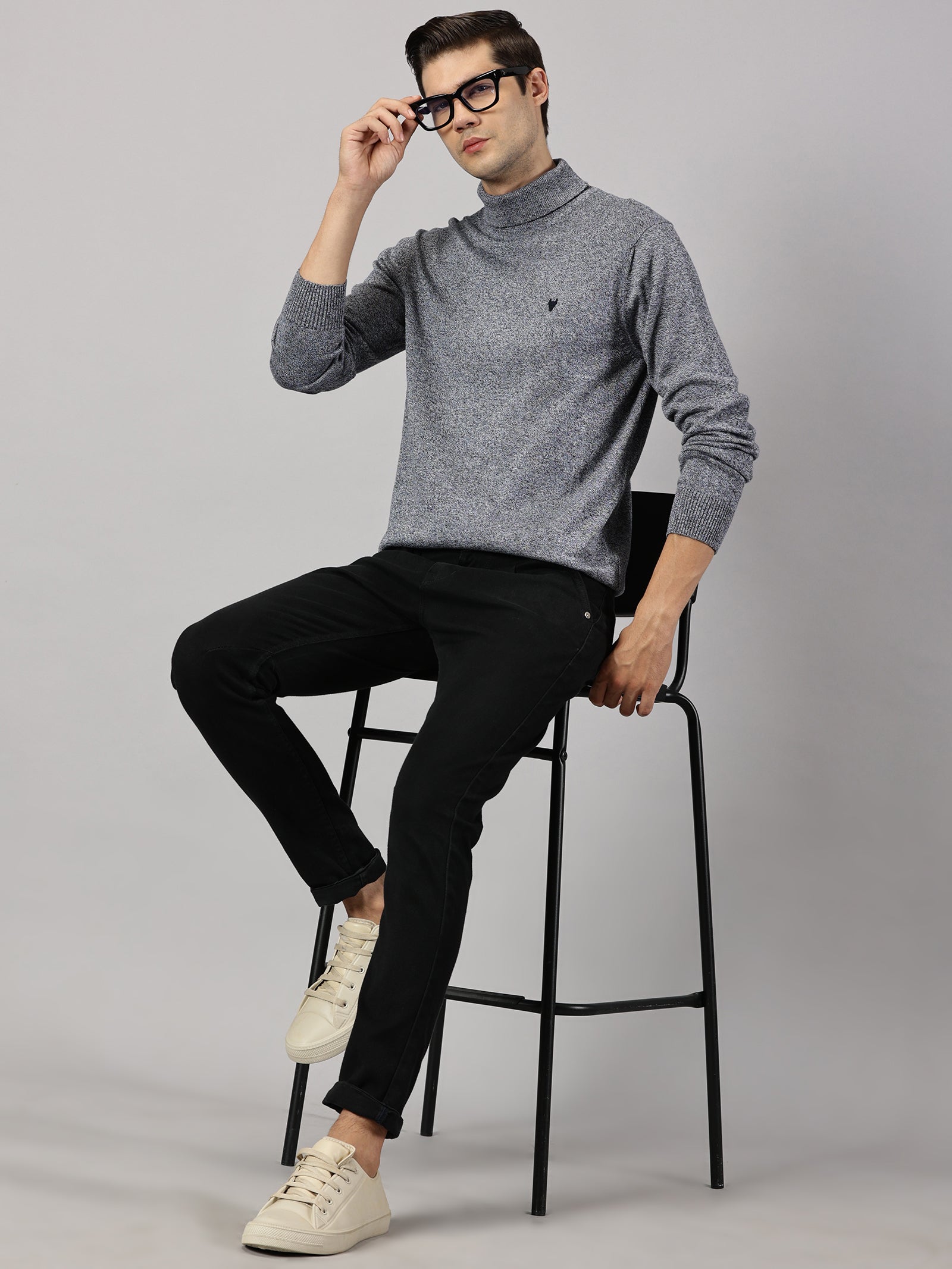 Winter Essential Turtle Neck Sweater